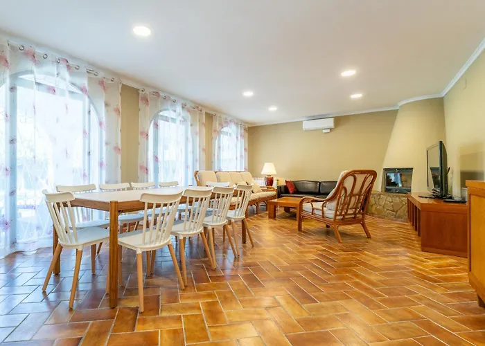 5 Bedroom Villa, Private Heated Pool, 100M To Sandy Beach, Miami Playa, Costa Dorada