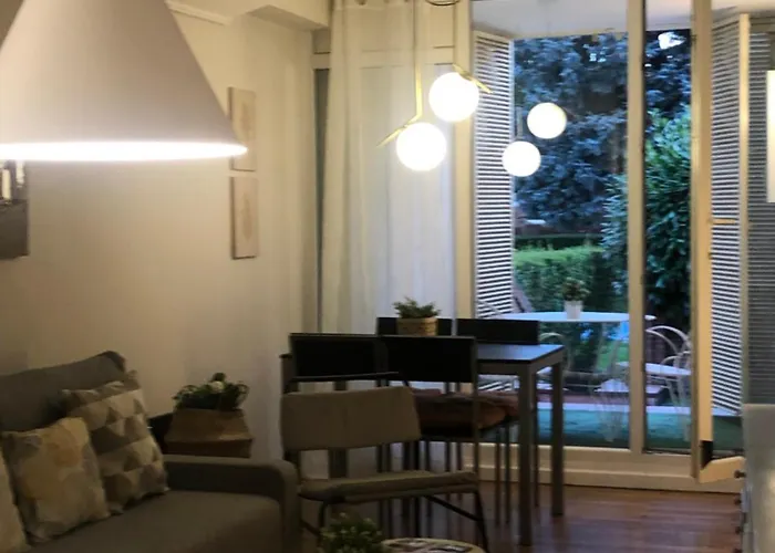 Alojamientos Castellana Jardín 1 y 2 PARKING Y PISCINA GRATIS!!