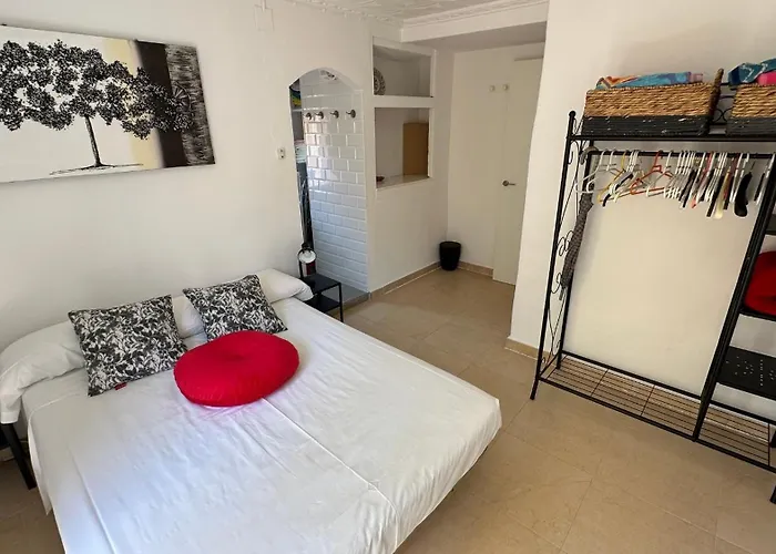 Llum24, Casa De Pueblo Cerca Del Mar Con Gran Terr