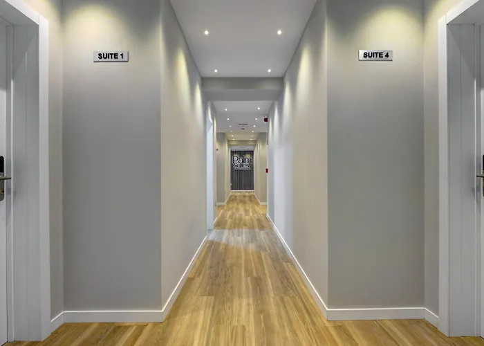 Palm Suites