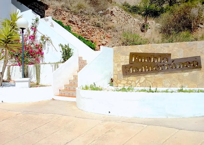 Royal Beach - Appartment With Sea View & Terrace