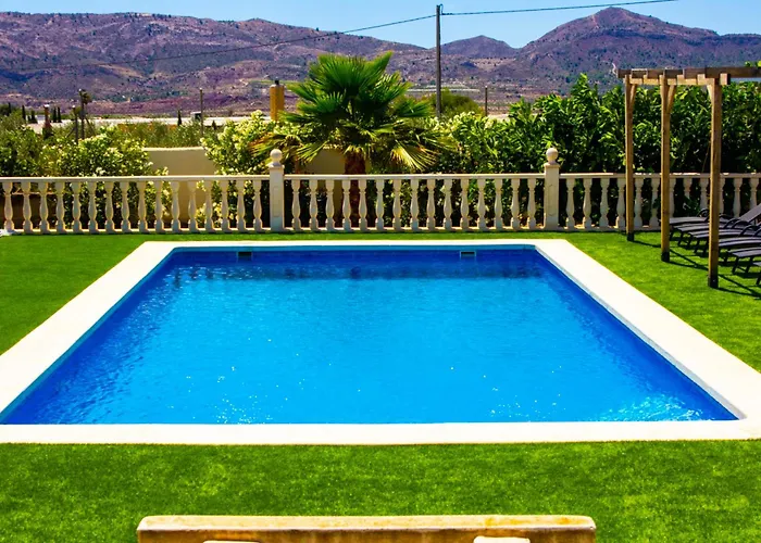 Finca moderna en ambiente rural, Agost
