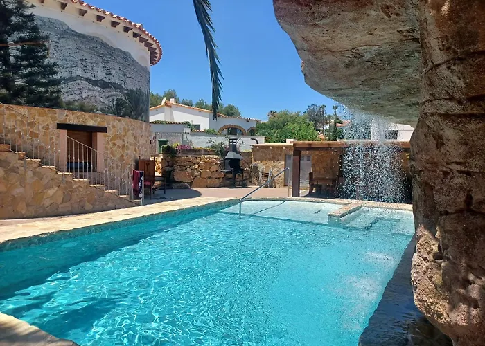 Apartamentos Montgo