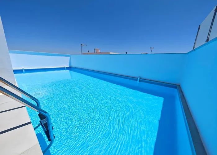 Apartamento a estrenar en Planta Primera C con piscina