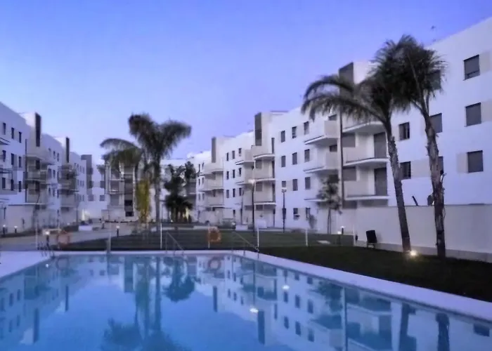 Green Simon, piso nuevo con piscina 2024