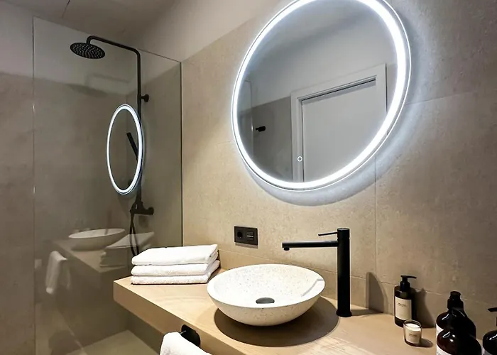 Casa Monti Sherry Suites