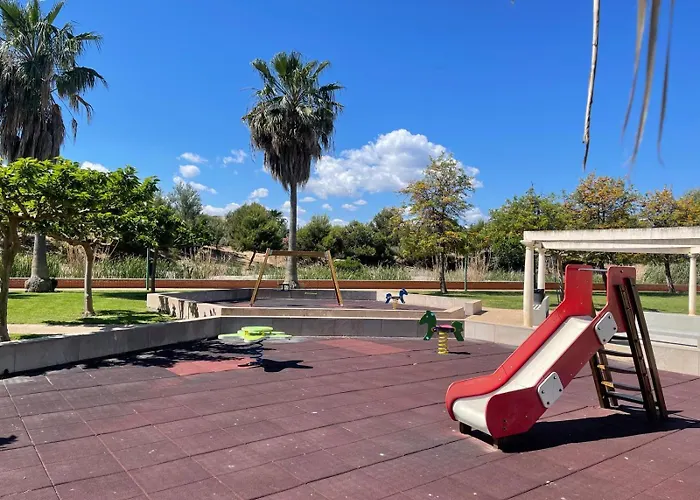 Playa De Miramar - 3 Min Walk To The Beach, Family-Friendly, Near Gandia