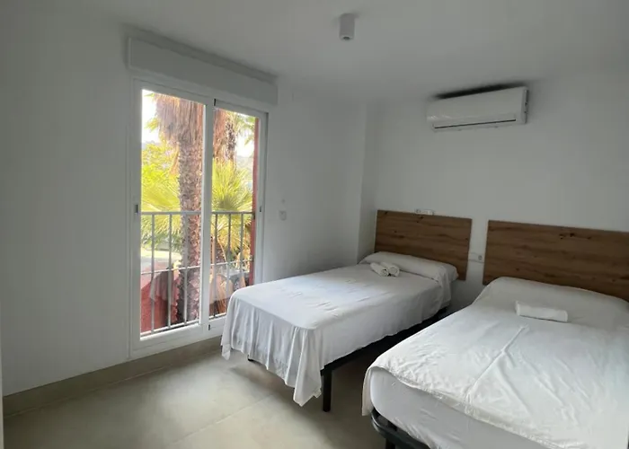 Los pinos Apartments
