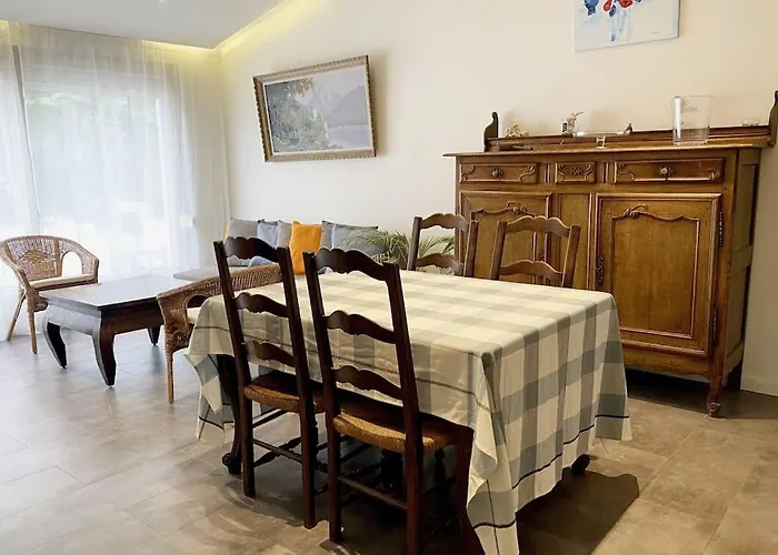 Bright Airy Family Style 7 Min Walk To Beach