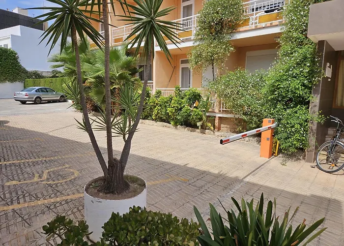 Eco Avenida Hotel&Parking