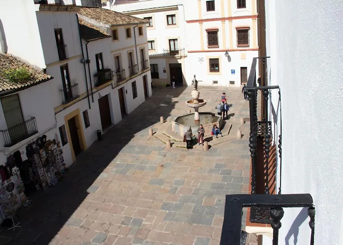Puerta de la Ribera Suites