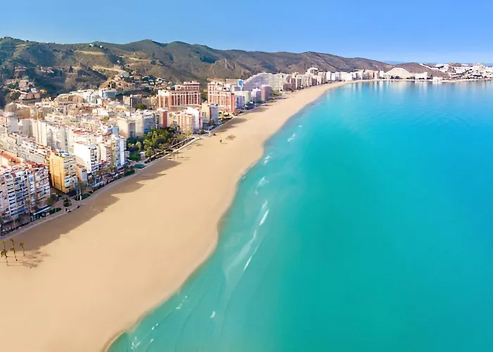 NUEVO, a 80 metros del mar y la playa