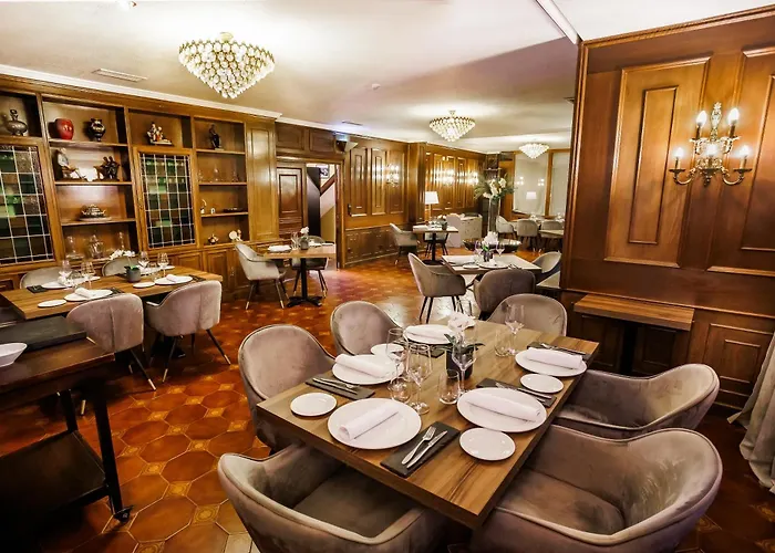 Hotel Conde Rodrigo II By Eme Hoteles