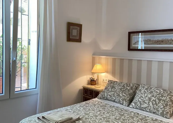 PLENO CENTRO COMILLLAS-3 Hab, 2 Baños