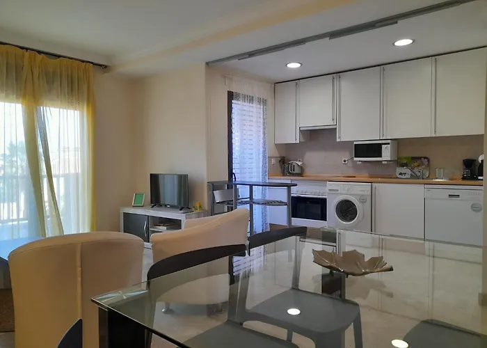APARTAMENTO DUPLEX con piscinas y MARAVILLOSAS VISTAS AL MAR