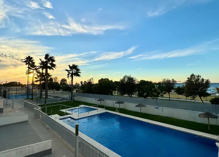 Bahía Azul Suites, Piscina&Pádel