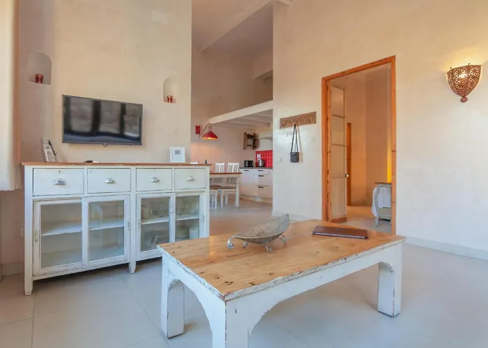 Apartamentos La Residencia Tarifa