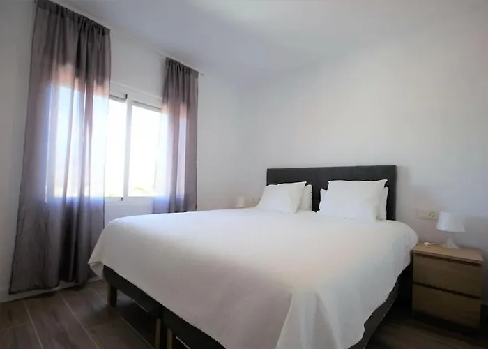 Yamato Apartment Albir