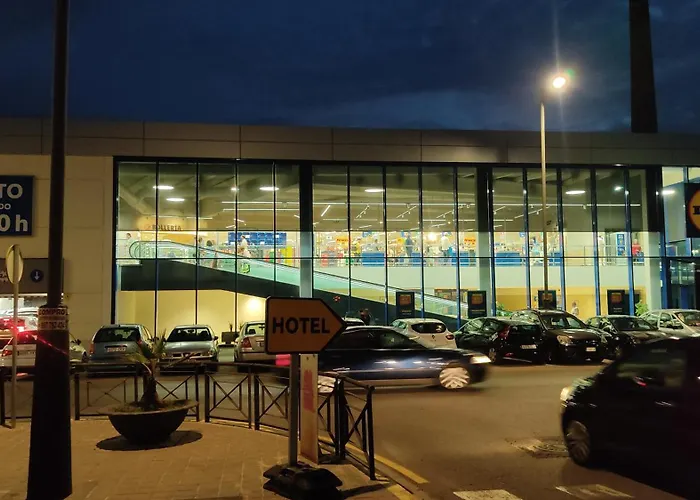 B2, Estudio independiente junto Aeropuerto Valencia