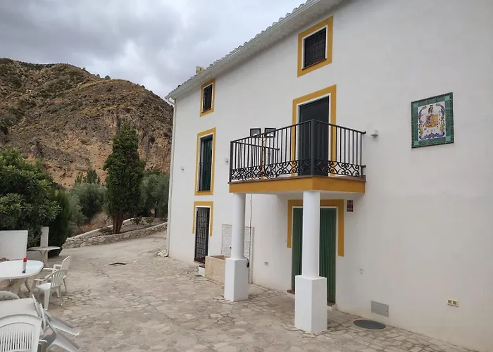 Casa rural en Castril - HUERTA MARTIN - Escapada con Piscina en Sierra de Castril -