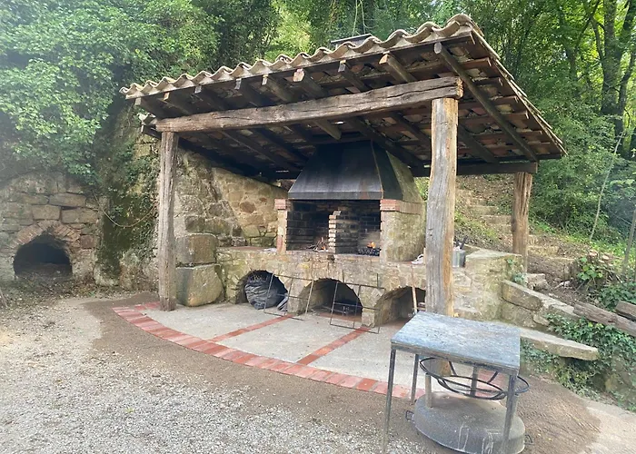 Can Banal - Camping Y Masia Rural
