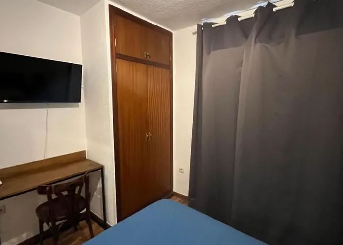 Hostal&Apartamentos La Mar