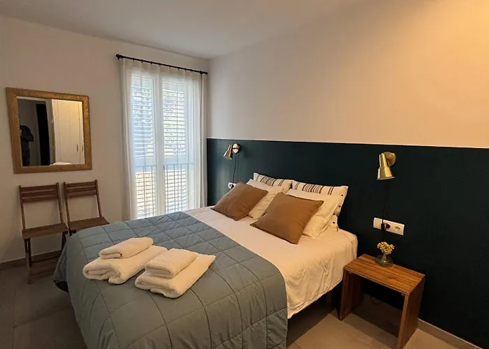 Apartamento nuevo en el centro con garaje