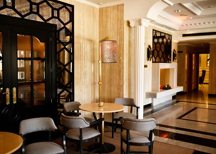 Hotel Complejo París