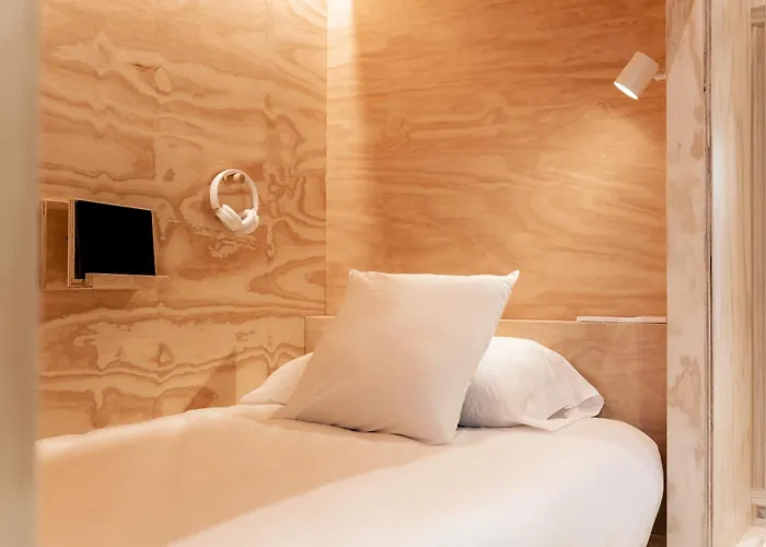 Colo Colo Hostel Valencia - Single Private Beds