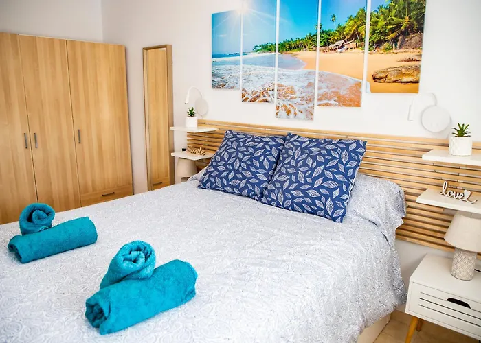 VALDECARRETAS Apartamento Rota cerca de playa