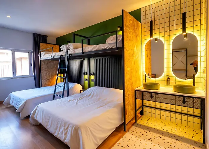 Wonder Hostel