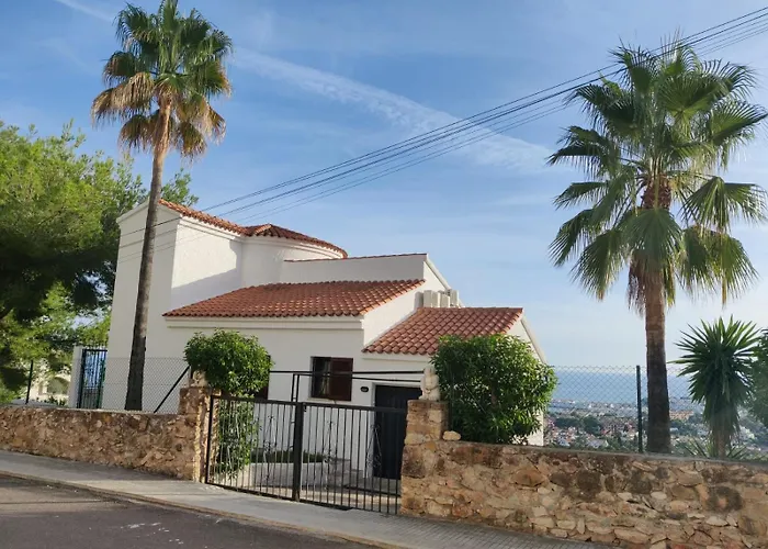 Villa With Stunning Sea Views