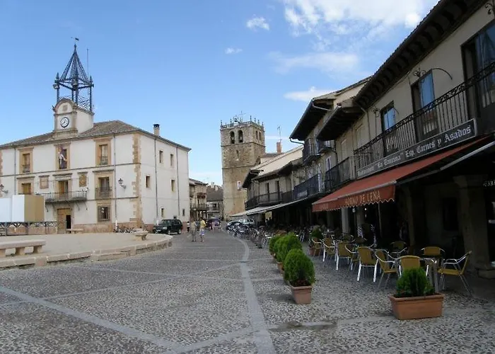 La consulta de Paloma, Plaza encanto historico