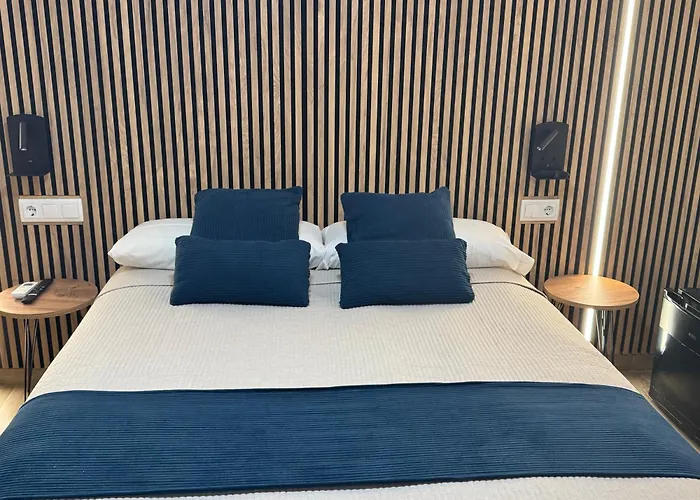 ROVIOR Rooms&Café