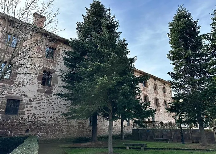 Hotel y Albergue Real Fabrica de Ezcaray
