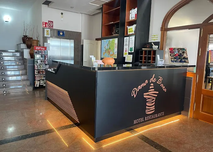 Hotel Restaurante Dama De Baza
