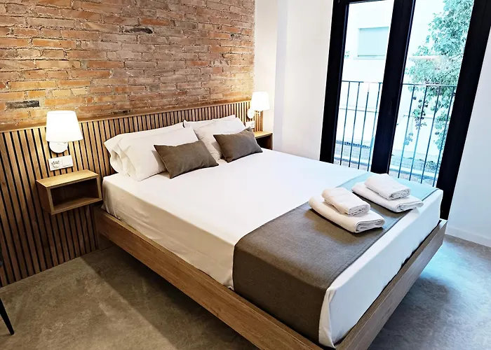 Ariqus Fira Apartments