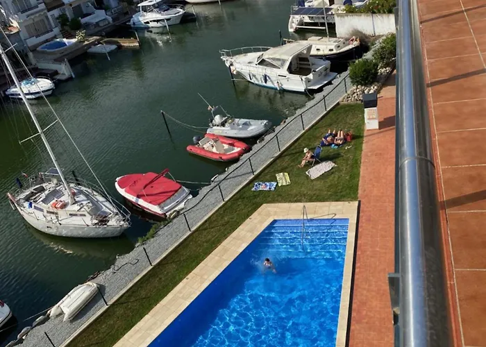 Vue Panoramique sur la Mediterrannée, appartement sur canal&proche plage