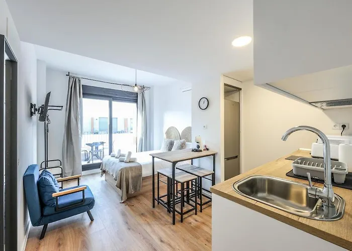 Elegant Studio With Private Terrace By Rentitup