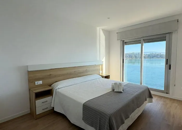 Apartamentos O Grove Awa Bay