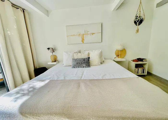 SuperHosts Suites Estepona