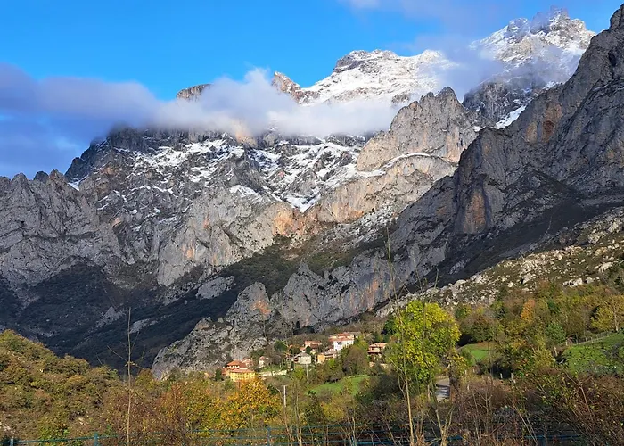 Albergue de Caín El Diablo de la peña