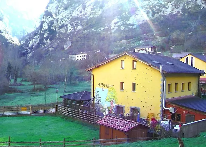 Albergue de Caín El Diablo de la peña