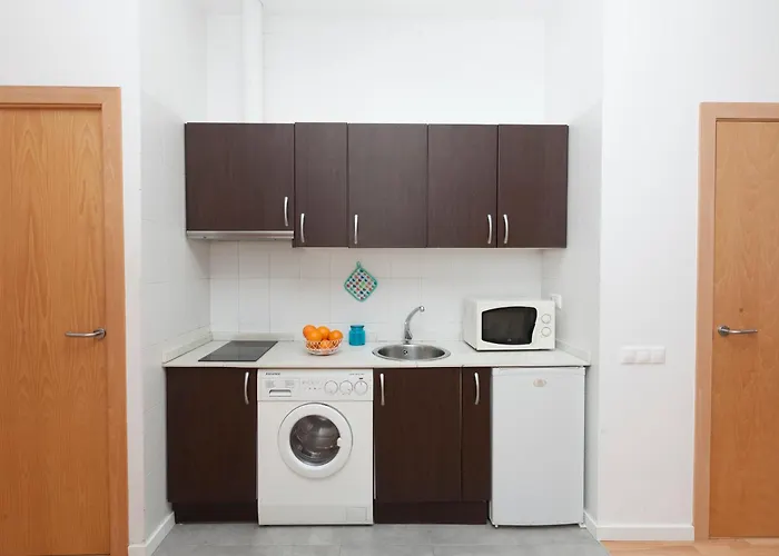 Happy Apartments