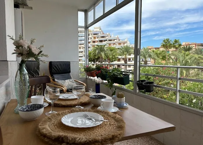 Parking Privado l Terraza Relajante Junto Al Mar