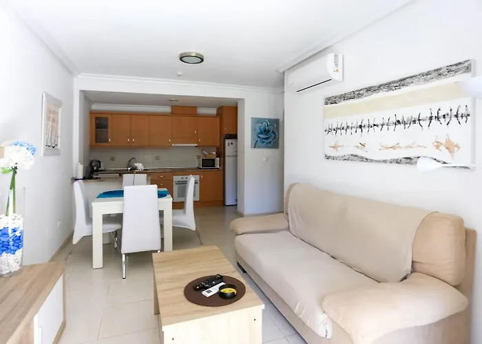 Cabo Roig La Rotonda, Pool, Beach & Comfort