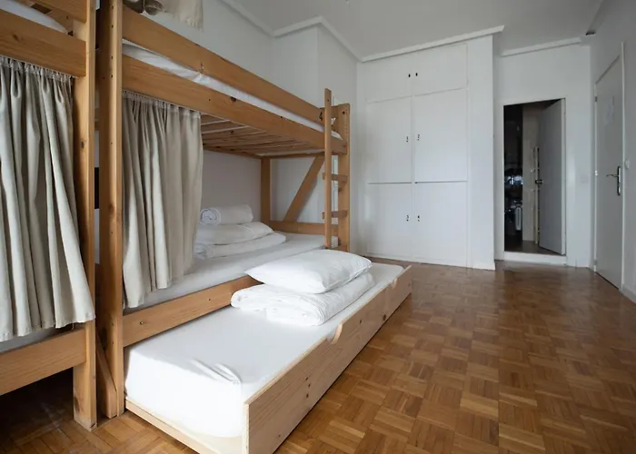 Boogalow Hostel