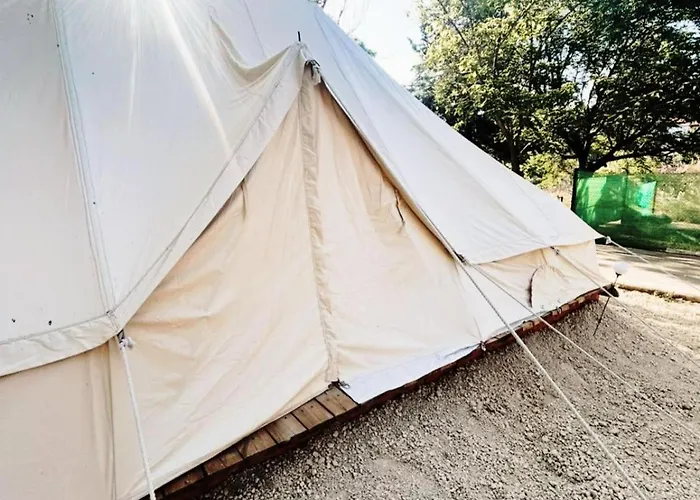 CENTRO DE OCIO ALÚA Bungalows Camping Rafting Benamejí