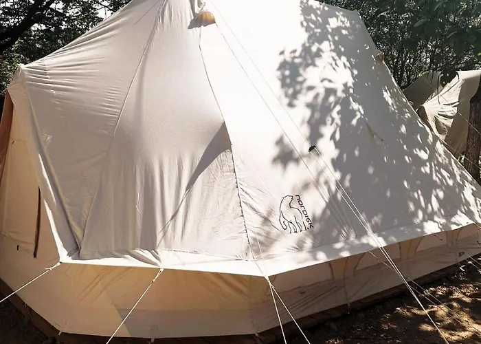 CENTRO DE OCIO ALÚA Bungalows Camping Rafting Benamejí
