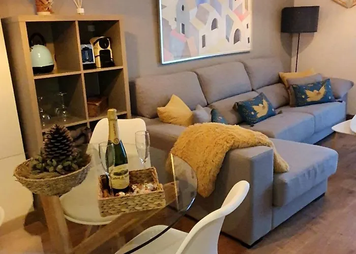 EL ÚNICO apartment with jacuzzi&art